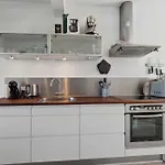 아파트 For 4 With Shared Pool Åkirkeby