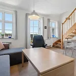 아파트 For 4 With Shared Pool Åkirkeby